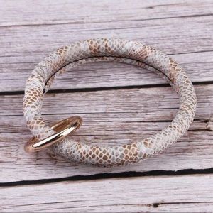 2/$20—SNAKE SKIN KEY RING BRACELET—WHITE!! BNWT